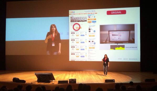 Sandra Navarro durante su ponencia en el Congreso Web 2015